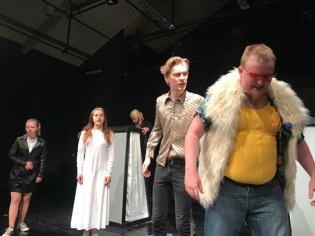 teater scene folkehøgskole Sunnhordland folkehøgskule