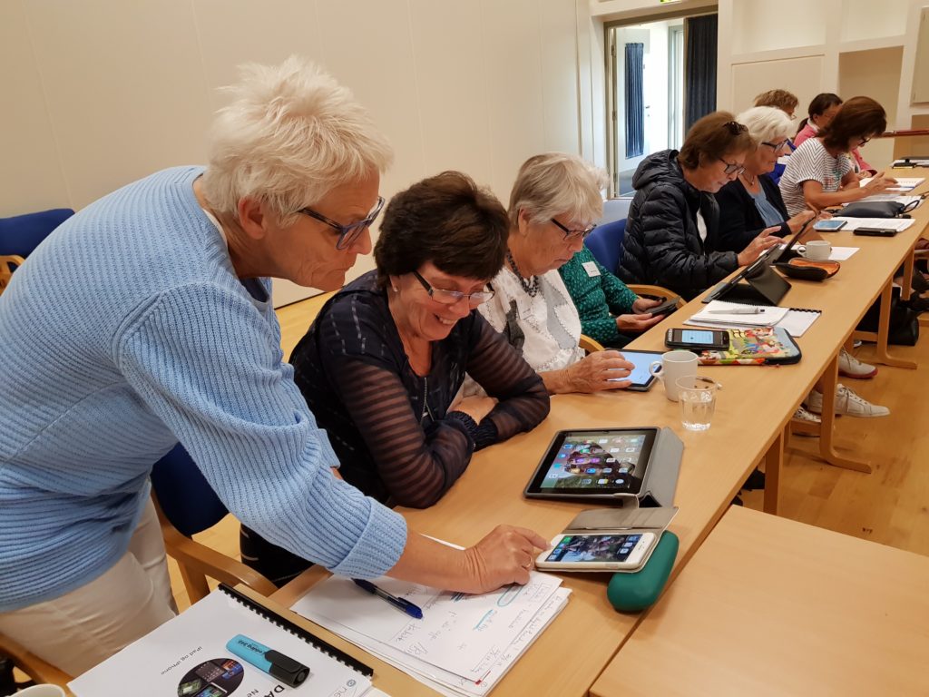 folkehøgskole Nestor seniorkurs veiledning digital hverdag hjelp