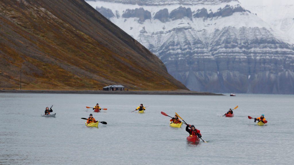 kajakk Svalbard folkehøgskole