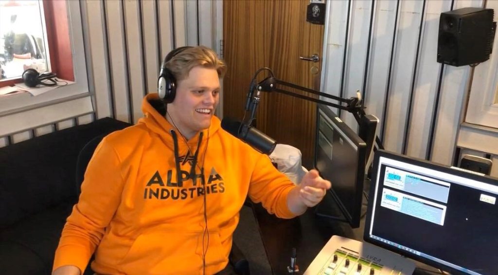 Håkon i radiostudio