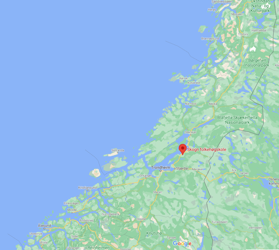 Skogn folkehøgskole ligger flott ved fjorden litt nord for Trondheim