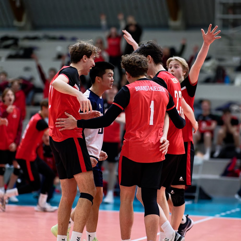 Volleyball, vår 2025 - Sunnfjord Folkehøgskule | Folkehøgskole