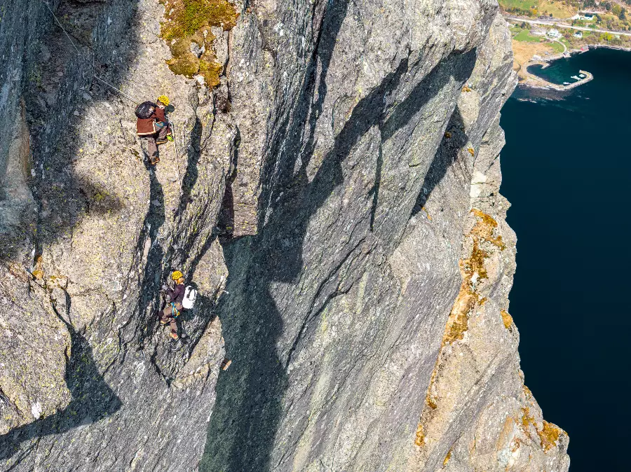 Students climbing Via Ferrata Hornelen