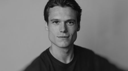 Thor Normann, tidligere Solbakken-elev, nå skuespiller.