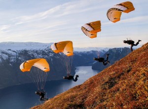 Paragliding og luftsport er for de tøffe som ikke alltid trenger å ha fast grunn under føttene