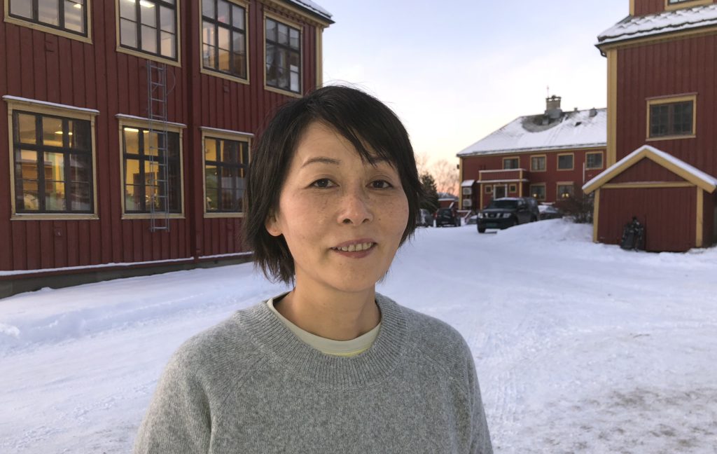 Hiroko Ishige flyttet fra storbyen Tokyo til bittelille Grong for å undervise ungdommer i japansk språk og kultur