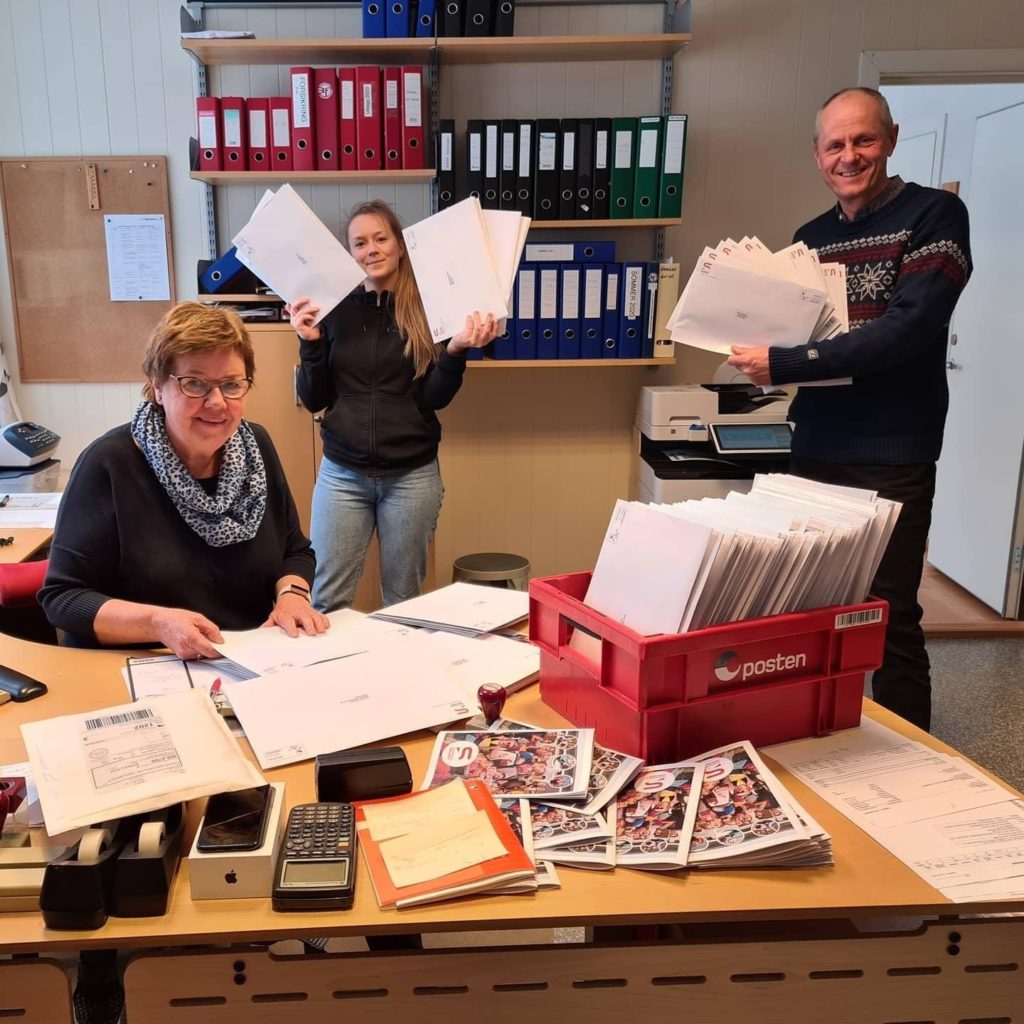 Det er nok mange som venter i spenning på om de får tilbud fra Folkehøgskolen Sørlandet. TIlbudene er på vei i posten.