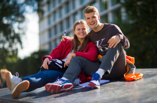Årsstudium eller folkehøgskole?